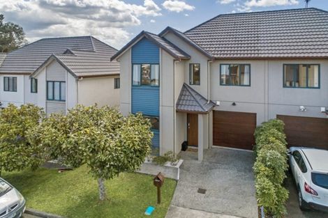 Photo of property in 3 Candlestick Place, Oteha, Auckland, 0632