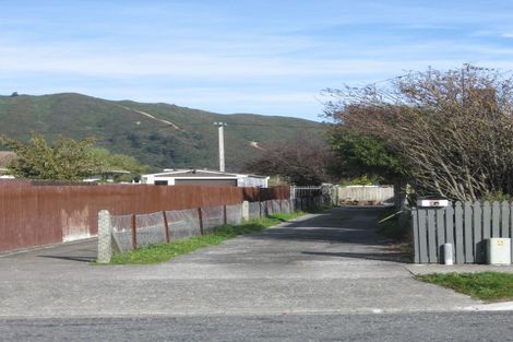 Photo of property in 2a Harris Street, Naenae, Lower Hutt, 5011