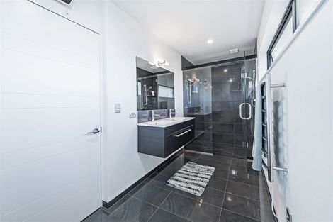 Photo of property in 18f Beaumont Drive, Rolleston, 7614