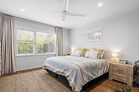 Photo of property in 143 Browns Bay Road, Browns Bay, Auckland, 0630