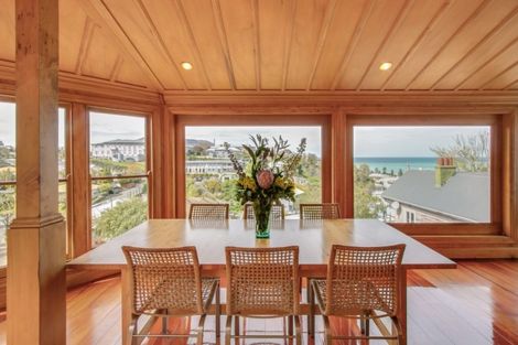 Photo of property in 18 Sealy Road, Bluff Hill, Napier, 4110