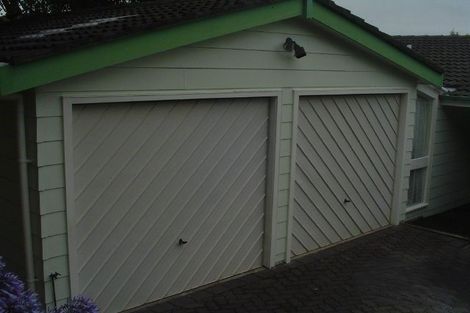 Photo of property in 21 Hicks Close, Whitby, Porirua, 5024