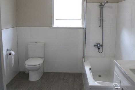 Photo of property in 50 Kapuka Road, Mangere Bridge, Auckland, 2022