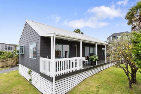 Photo of property in 1012a Papamoa Beach Road, Papamoa Beach, Papamoa, 3118