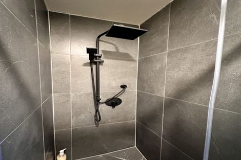 Photo of property in 2b Glen Road, Ranui, Auckland, 0612