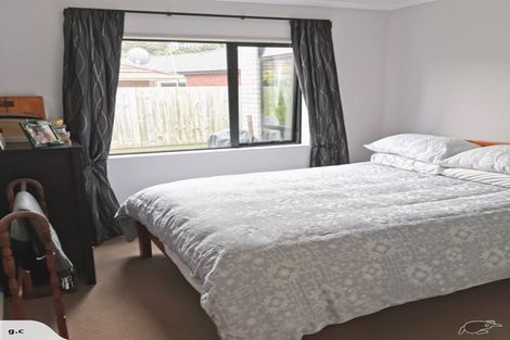 Photo of property in 5 Sun Valley Way, Wainuiomata, Lower Hutt, 5014