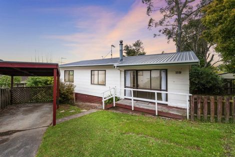 Photo of property in 2/13 Thalia Place, Totara Vale, Auckland, 0629