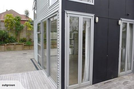 Photo of property in 5a Meola Road, Westmere, Auckland, 1022