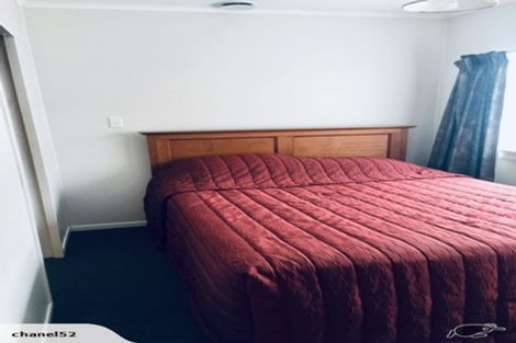 Photo of property in 2/27 Salem Place, Torbay, Auckland, 0630