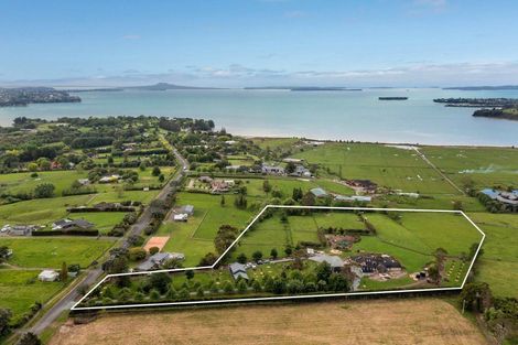 Photo of property in 255 Clifton Road, Whitford, Howick, 2571