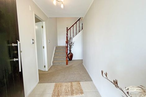 Photo of property in 16 Onetaunga Road, Chatswood, Auckland, 0626