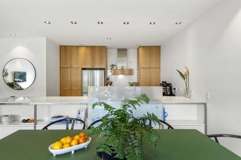 Photo of property in 7/258 Hurstmere Road, Takapuna, Auckland, 0622