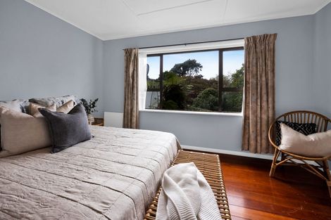 Photo of property in 15 Wrantage Street, Westown, New Plymouth, 4310