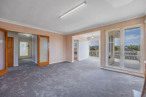 Photo of property in 55 Corunna Road, Milford, Auckland, 0620