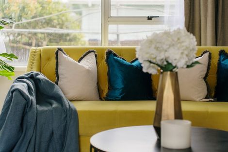 Photo of property in 46 Cottingham Crescent, Mangere East, Auckland, 2024