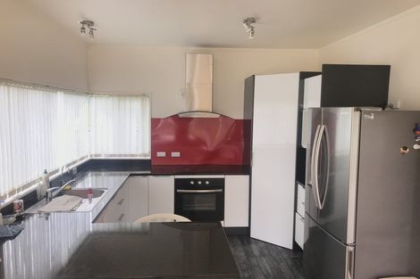 Photo of property in 1/7 Mizpah Road, Waiake, Auckland, 0630