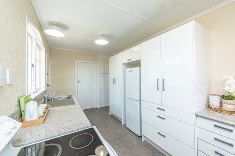 Photo of property in 4 Tawhero Street, Gonville, Whanganui, 4501