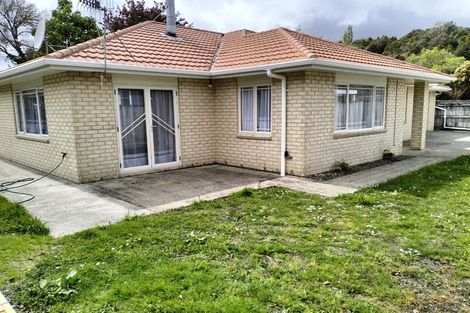 Photo of property in 31a Heretaunga Square, Silverstream, Upper Hutt, 5019
