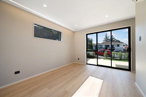 Photo of property in 6c Athena Drive, Totara Vale, Auckland, 0629