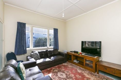 Photo of property in 10 Burnell Avenue, Thorndon, Wellington, 6011
