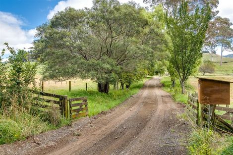Photo of property in 877 Hendley Road, Patoka, Napier, 4186