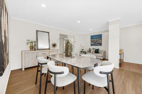 Photo of property in 1/11 Carniew Place, Dannemora, Auckland, 2016