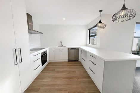 Photo of property in 2 Riroriro Lane, Halswell, Christchurch, 8025