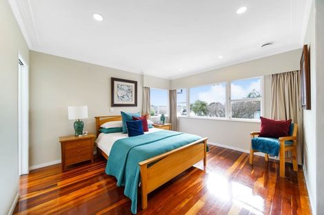 Photo of property in 18 The Anchorage, Sunnyhills, Auckland, 2010