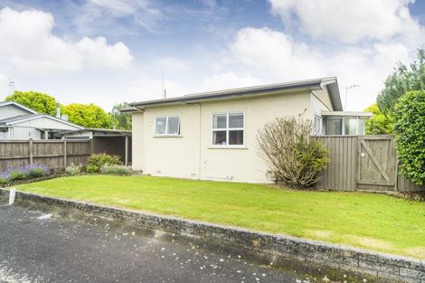 Photo of property in 1 Cremorne Avenue, Hokowhitu, Palmerston North, 4410