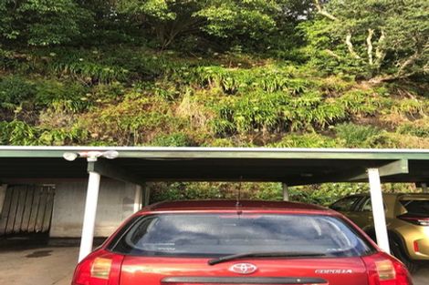 Photo of property in 4/2b Queensway, Three Kings, Auckland, 1024