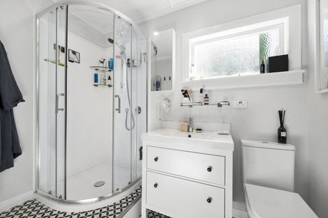 Photo of property in 409 Marine Drive, Mahina Bay, Lower Hutt, 5013