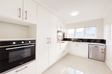 Photo of property in 22 Rathgar Road, Henderson, Auckland, 0610