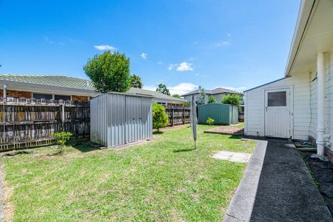 Photo of property in 18 Duncan Avenue, Te Atatu South, Auckland, 0610