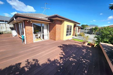 Photo of property in 14 Aviara Court, Northpark, Auckland, 2013