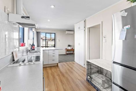 Photo of property in 37 Moffett Street, Islington, Christchurch, 8042