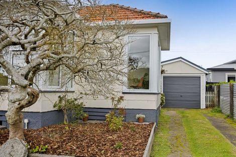 Photo of property in 5 Raleigh Street, Vogeltown, New Plymouth, 4310