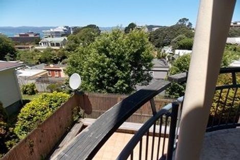 Photo of property in 14b Barton Terrace, Thorndon, Wellington, 6011
