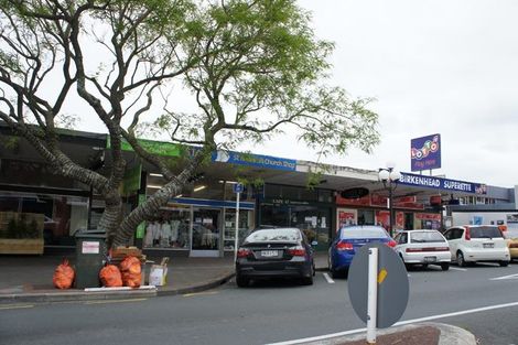 Photo of property in 3/23a Gladstone Road, Northcote, Auckland, 0627