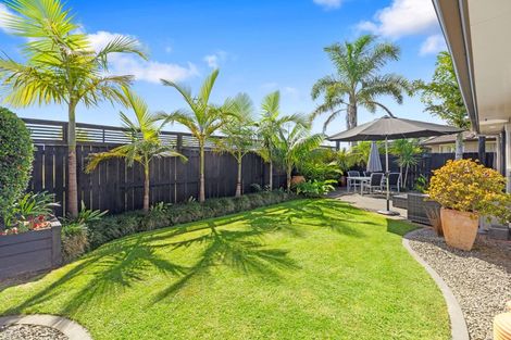 Photo of property in 19 Beachmere Place, Papamoa Beach, Papamoa, 3118