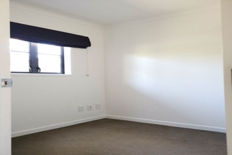 Photo of property in 24/8 Carolina Place, Albany, Auckland, 0632