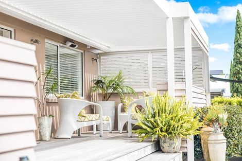 Photo of property in 1/24 Clifton Road, Hauraki, Auckland, 0622