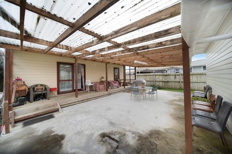 Photo of property in 33 Convair Crescent, Mangere, Auckland, 2022