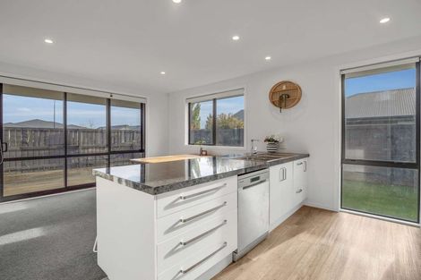 Photo of property in 80 Shillingford Boulevard, Rolleston, 7615