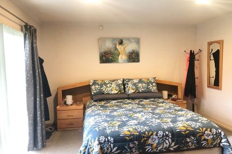 Photo of property in 18 Erne Crescent, East Tamaki, Auckland, 2016