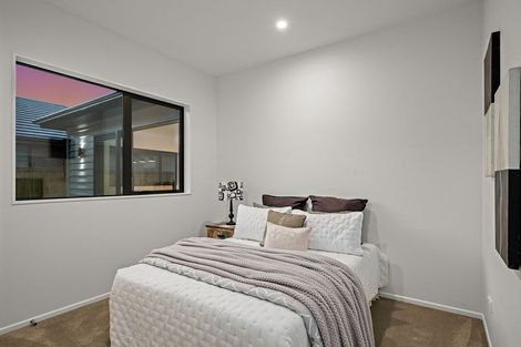 Photo of property in 18 Konoba Avenue, Kumeu, 0810