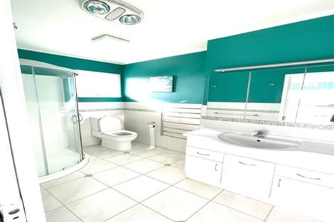 Photo of property in 11 Gilliam Street, New Lynn, Auckland, 0600