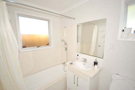 Photo of property in 16 Nan Place, Pakuranga Heights, Auckland, 2010