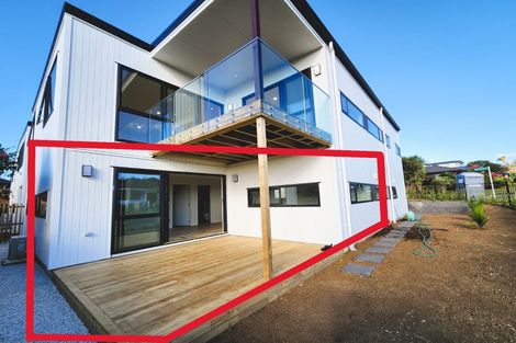 Photo of property in 2a Embling Place, Eastern Beach, Auckland, 2012