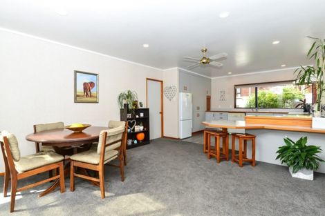 Photo of property in 11 Willowfield Place, Pukete, Hamilton, 3200