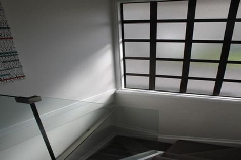 Photo of property in 40a Omahu Road, Greenlane, Auckland, 1051